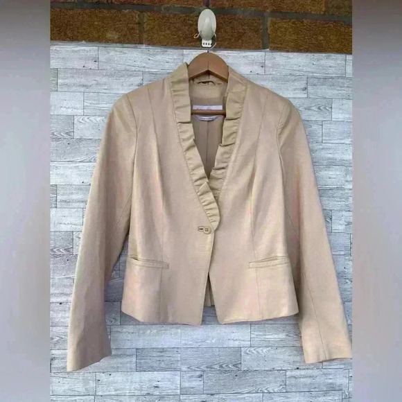 MaxMara leather jacket ruffle collar size 4